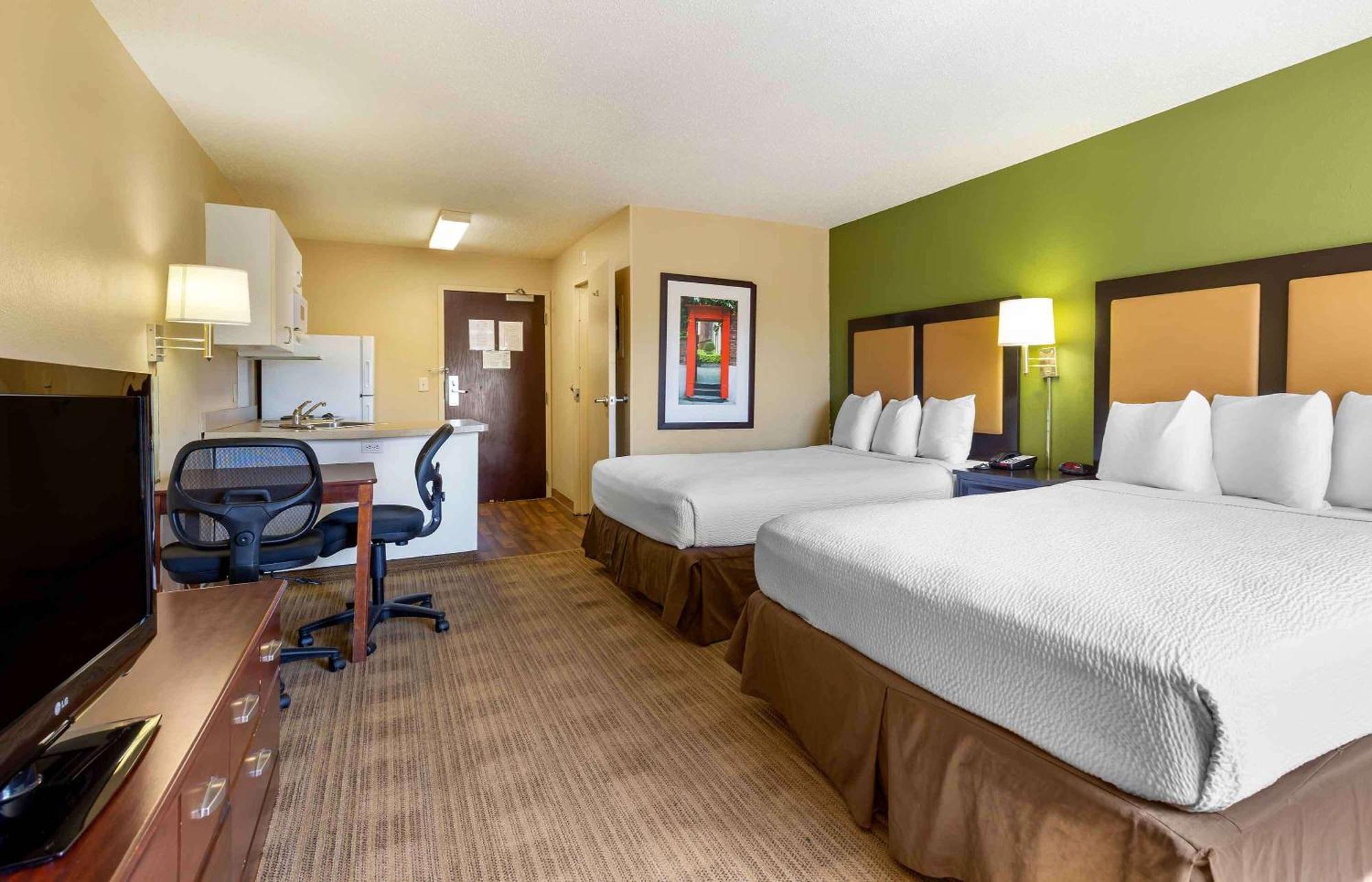 Hotel Extended America - Richmond - W Broad Street - Glenside - North Dumbarton