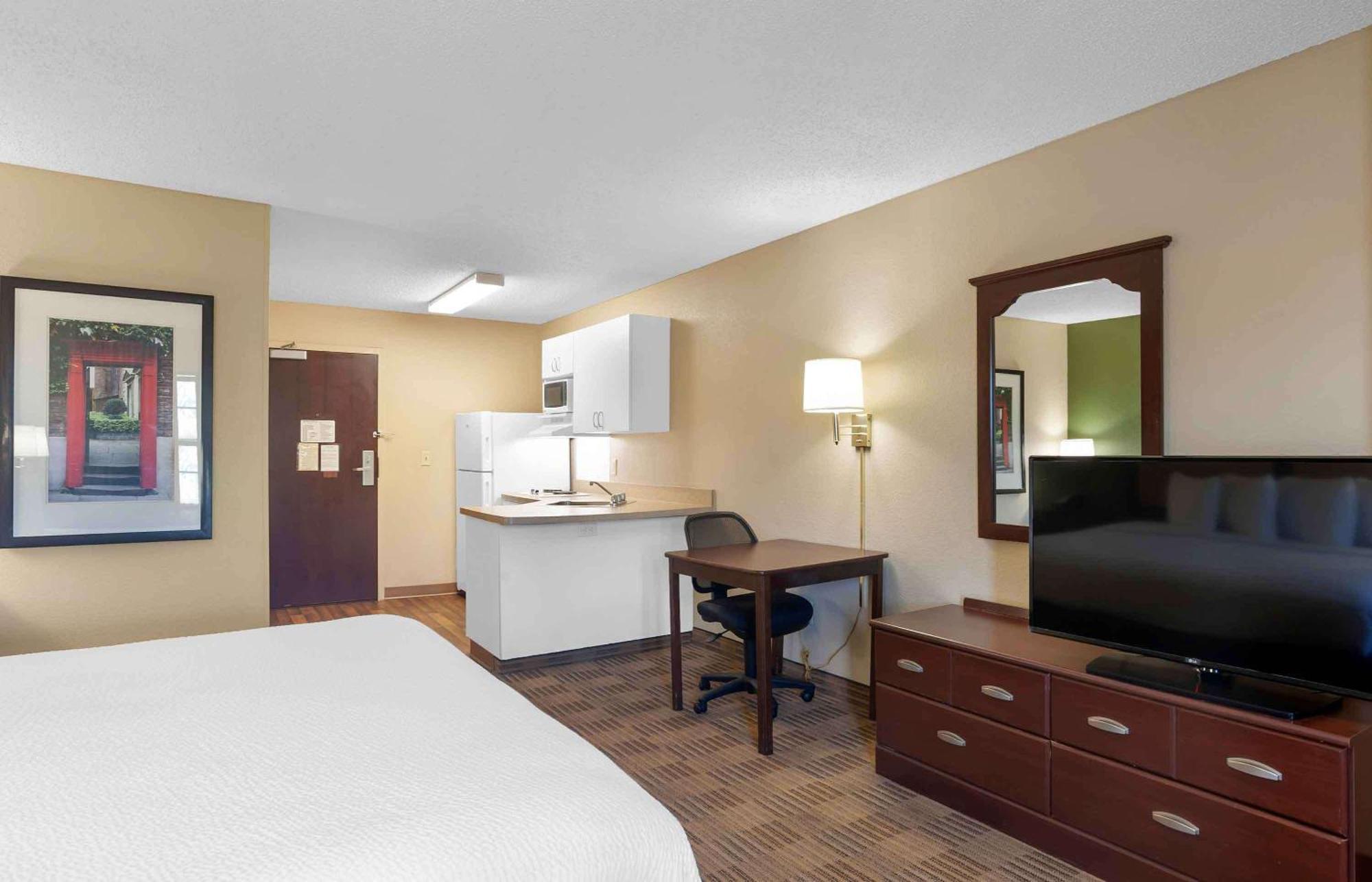 Hotel Extended America - Richmond - W Broad Street - Glenside - North
