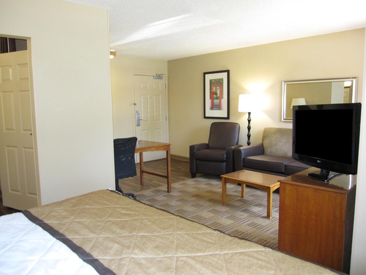 Extended America - Richmond - W Broad Street - Glenside - North Dumbarton